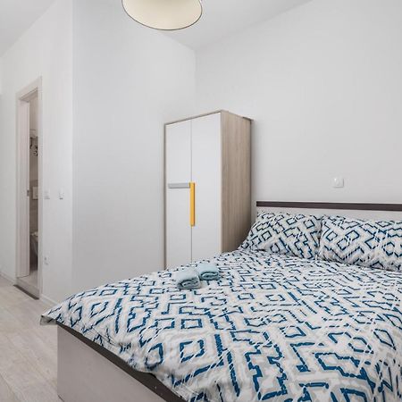 Studio Apartments Fran'S Rijeka Exterior foto