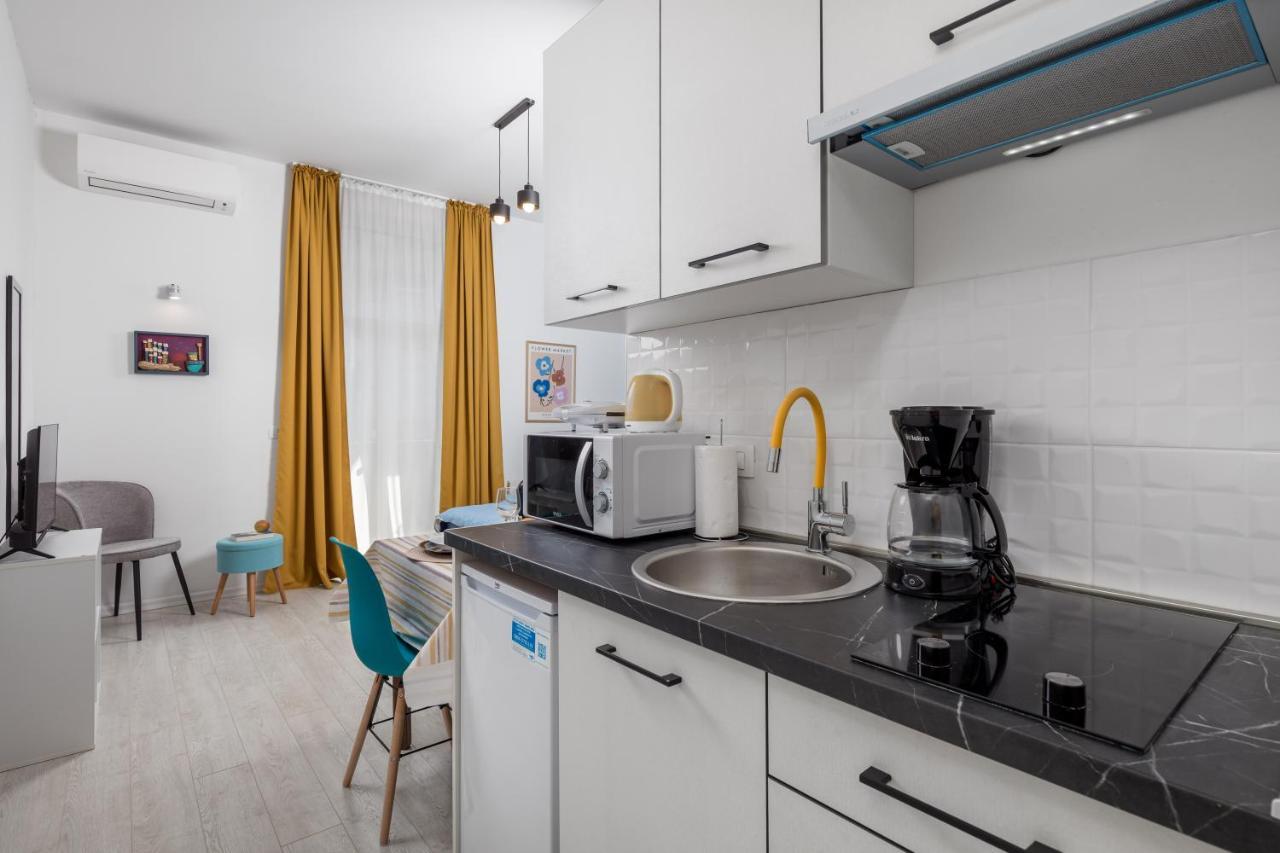 Studio Apartments Fran'S Rijeka Exterior foto