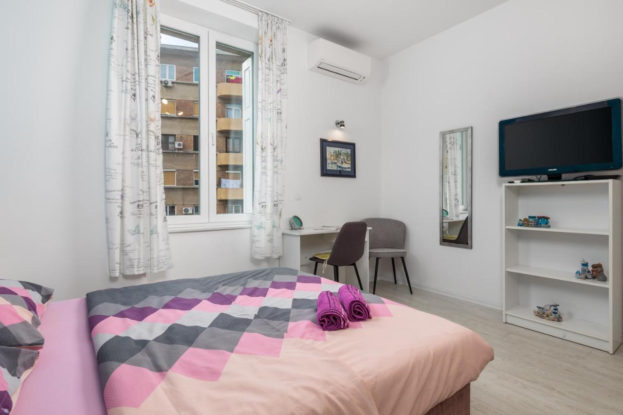 Studio Apartments Fran'S Rijeka Exterior foto
